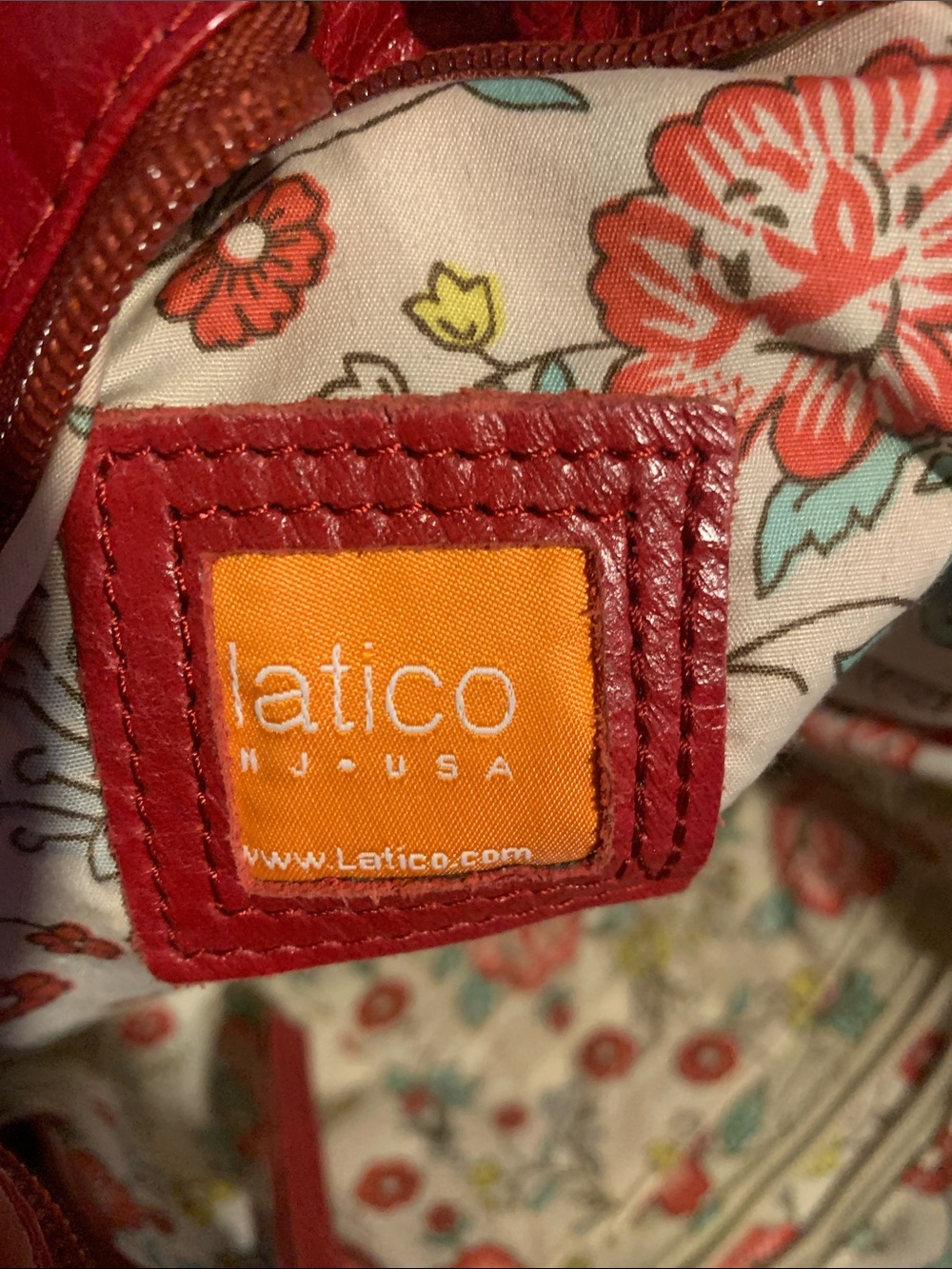 Vintage Latico Red Leather Tote Bag with Floral Lining - Picture 6 of 6